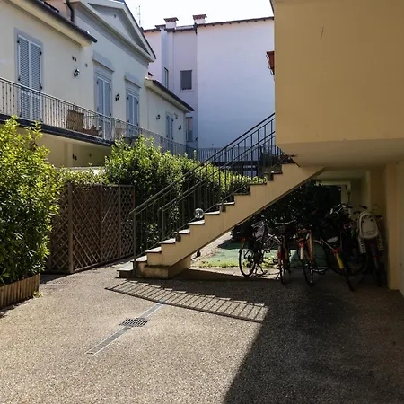 Lilli's Sunshine Apartment
