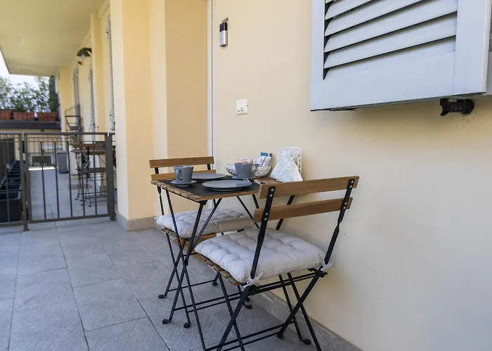 Lilli's Sunshine Apartment